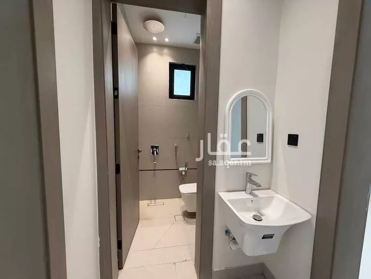 Floor for Sale in Riyadh Al Yarmouk 11