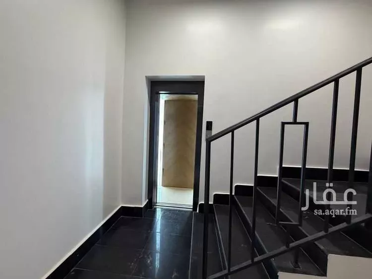 دور للبيع في شارع المباركة, حي المعيزيلة, مدينة الرياض, منطقة الرياض صورة 3