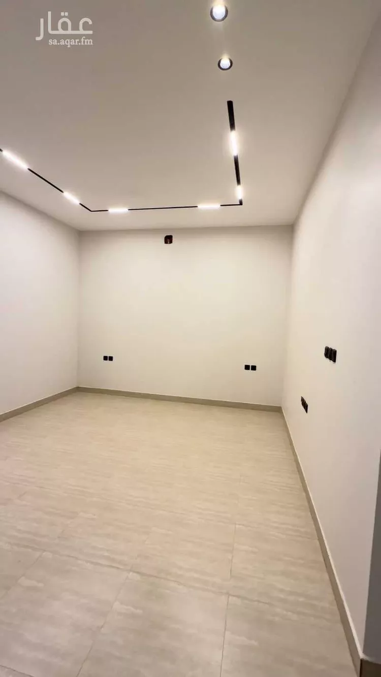 فيلا للبيع في شارع ابن كحيل, حي الملك فيصل, مدينة الرياض, منطقة الرياض صورة 2