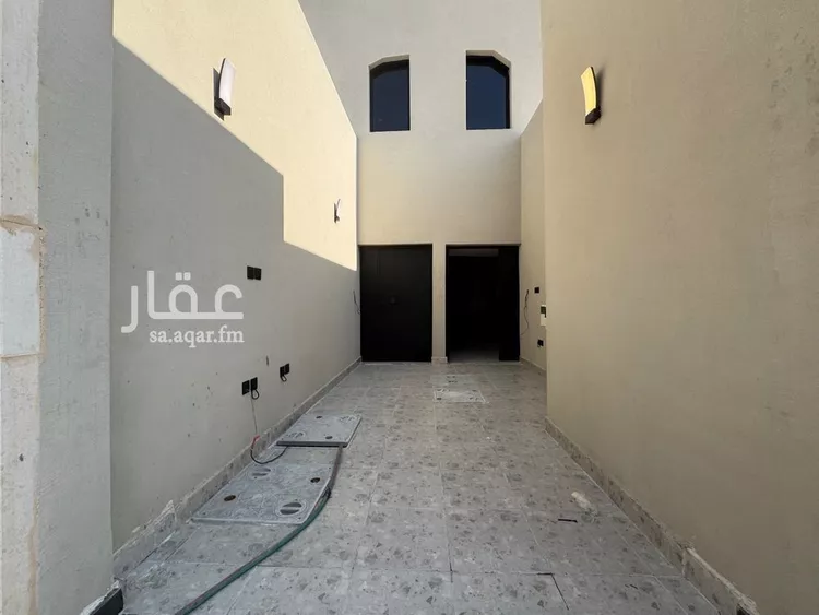 دور للبيع في شارع الكاف, حي إشبيلية, مدينة الرياض, منطقة الرياض صورة 2
