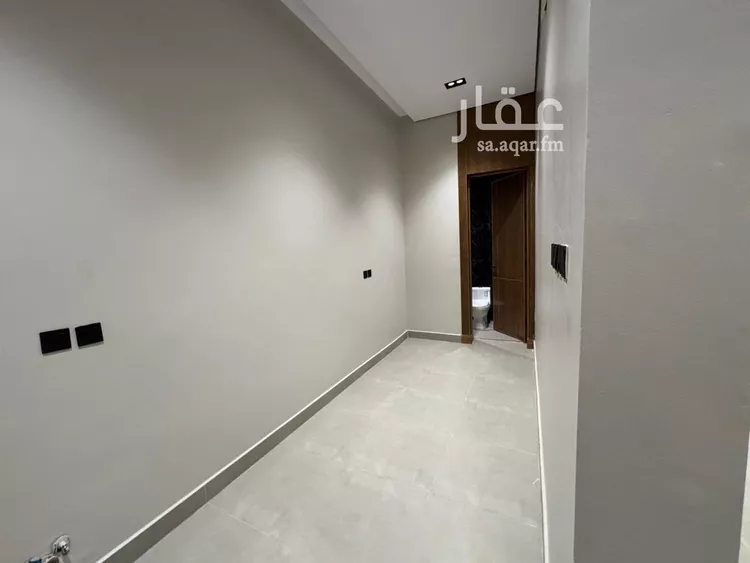 فيلا للبيع في شارع عبدالعزيز الطبيري, حي الرمال, مدينة الرياض, منطقة الرياض 9