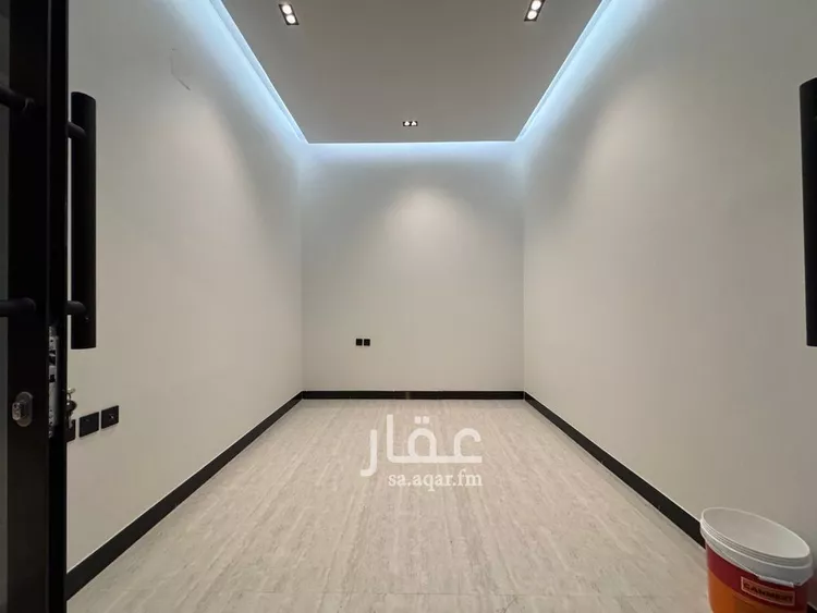 فيلا للبيع في شارع أبي عمر بن العلاء, حي الرمال, مدينة الرياض, منطقة الرياض صورة 5