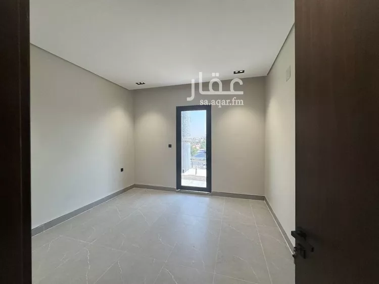 Floor for Sale in Riyadh Ishbiliyah 16