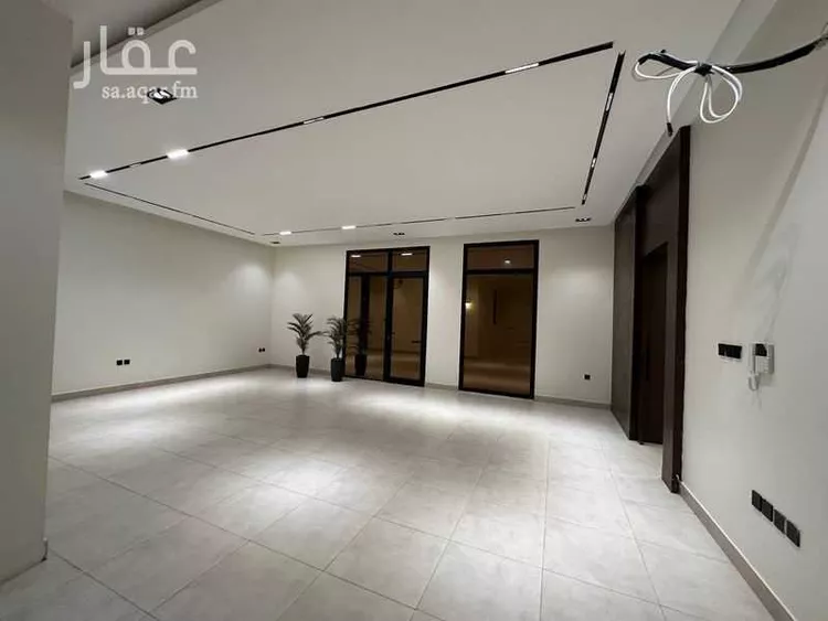 Floor for Sale in Riyadh Al Munsiyah 7