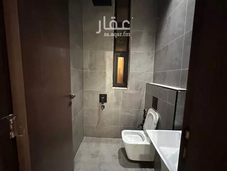Floor for Sale in Riyadh Al Munsiyah 10