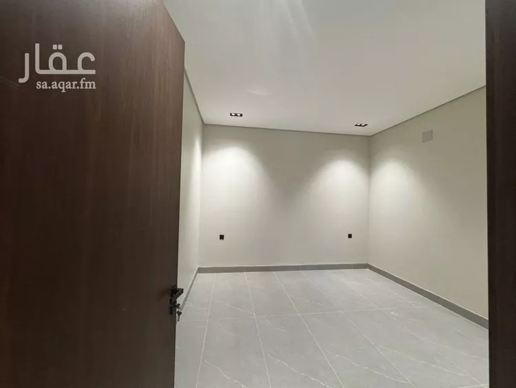 Floor for Sale in Riyadh Ishbiliyah 7