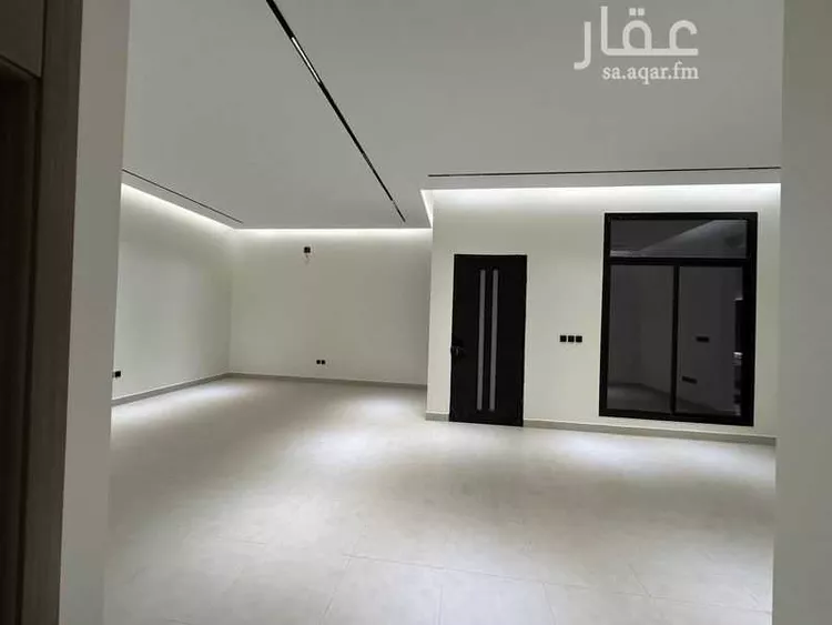 Floor for Sale in Riyadh Ar Rimal 9