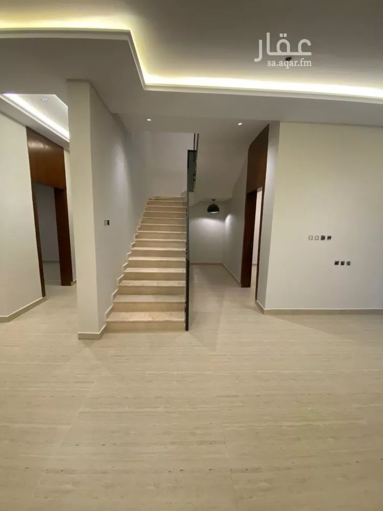 فيلا للبيع في شارع الرقعاء, حي السويدي, مدينة الرياض, منطقة الرياض صورة 4