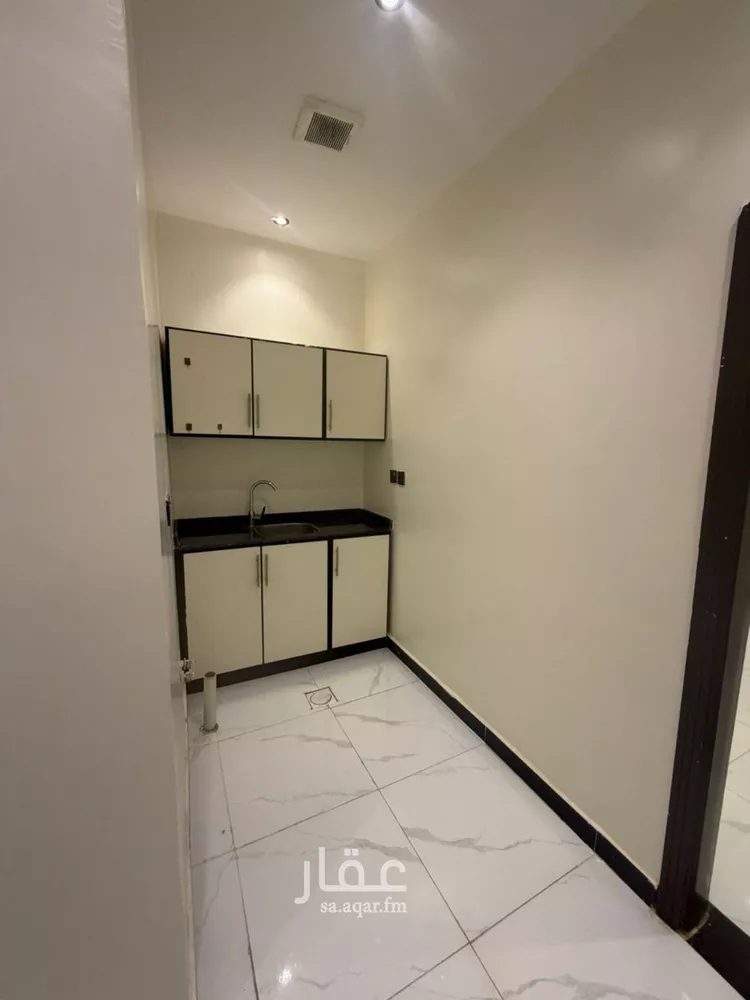 شقة للإيجار في شارع محايل, حي الوادي, مدينة الرياض, منطقة الرياض صورة 2