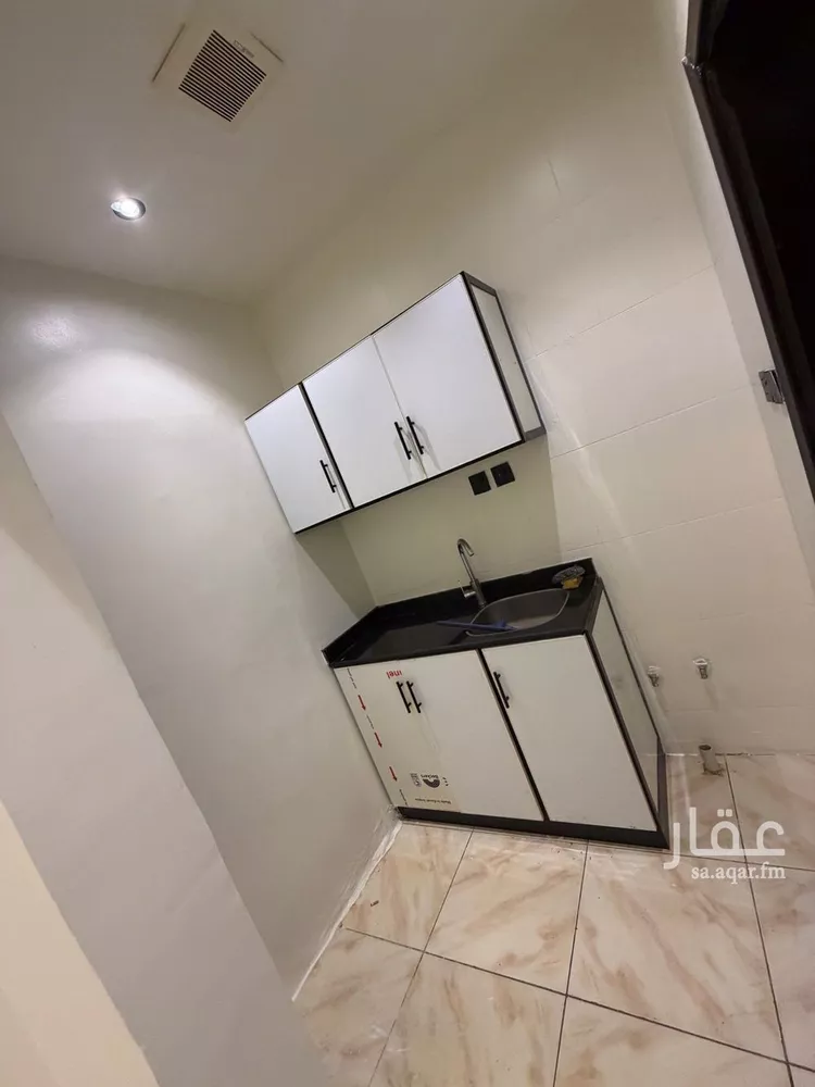 شقة للإيجار في شارع شريح القاضي, حي العليا, مدينة الرياض, منطقة الرياض صورة 5