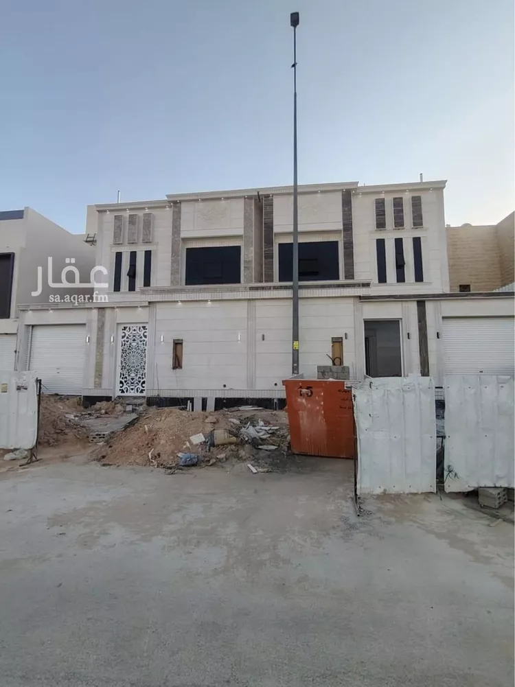 فيلا للبيع في شارع صالح السلطان, حي العريجاء الغربي, مدينة الرياض, منطقة الرياض