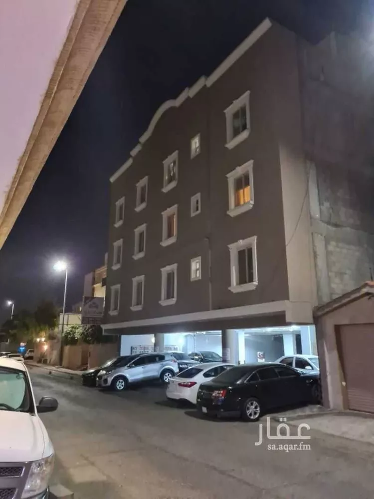 شقة للبيع في شارع الثامن والعشرون, حي مدينة العمال, مدينة الخبر, المنطقة الشرقية