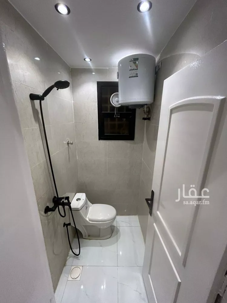 شقة للإيجار في شارع عبدالله بن شهيوين, حي الملقا, مدينة الرياض, منطقة الرياض صورة 3