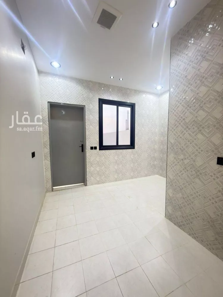 Floor for Sale in Riyadh Dhahrat Namar 22