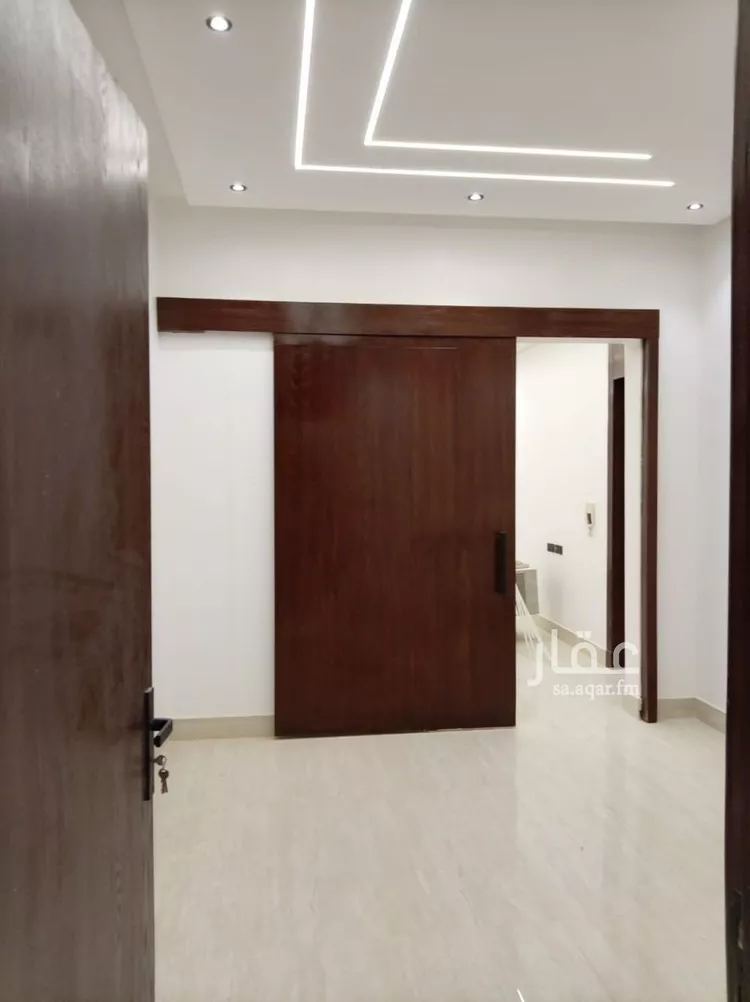 Floor for Sale in Riyadh Tuwaiq 16