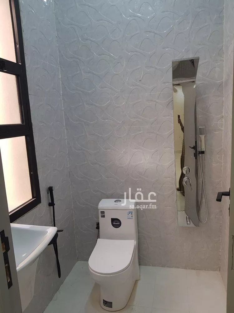 Floor for Sale in Riyadh Dhahrat Namar 17