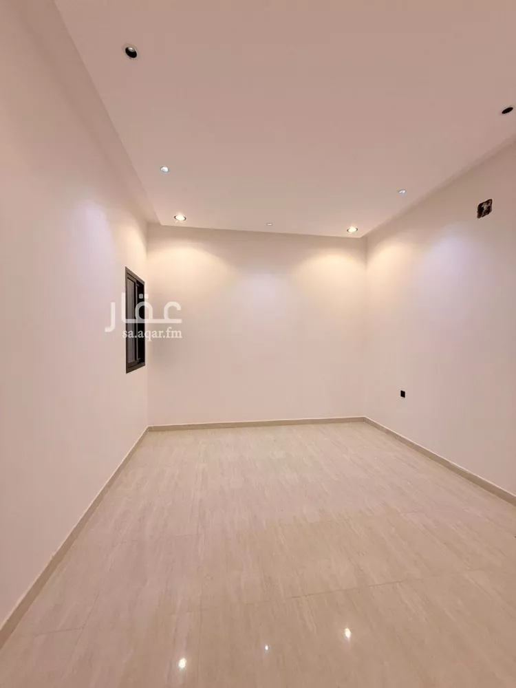 Villa for Sale in Riyadh Tuwaiq 10