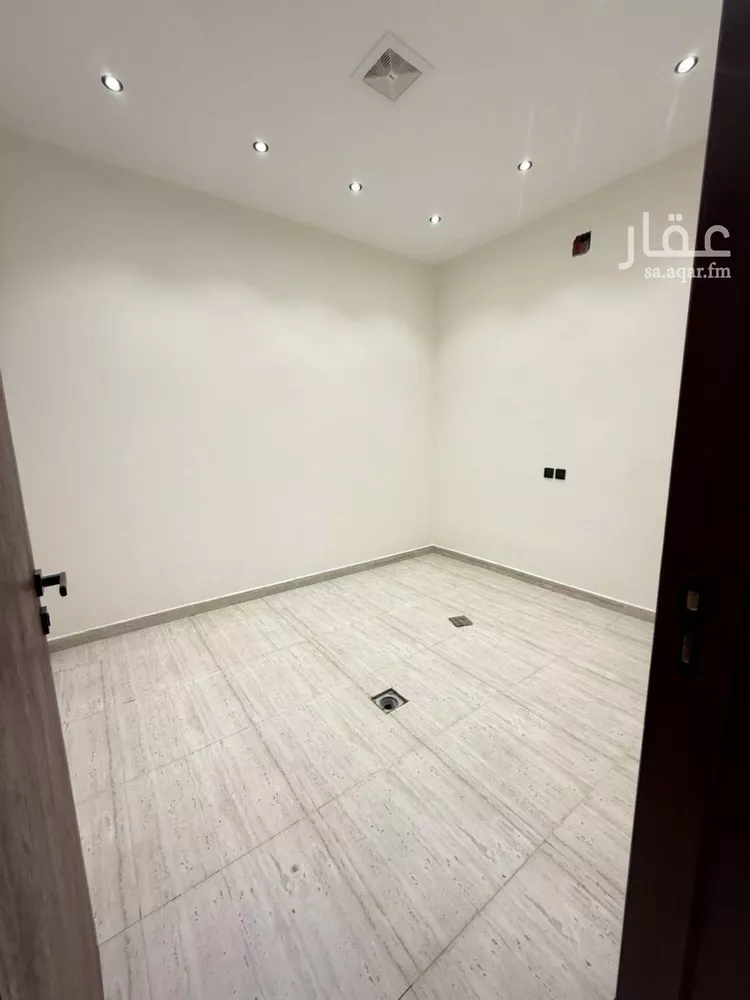 Villa for Sale in Riyadh Tuwaiq 17