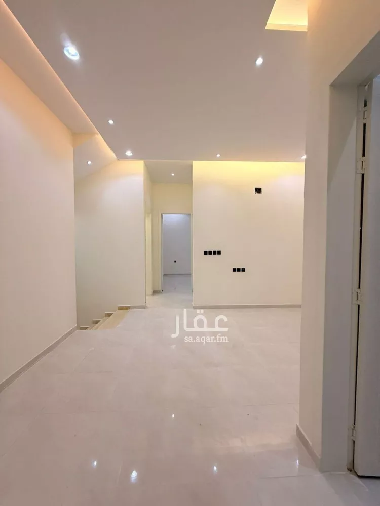 Villa for Sale in Riyadh Al Uraija Al Gharbiyah 10