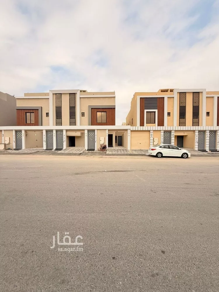 فيلا للبيع في شارع رشيد الليلا, حي عكاظ, مدينة الرياض, منطقة الرياض صورة 4