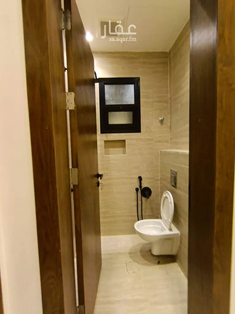 Floor for Sale in Riyadh Dhahrat Namar 24
