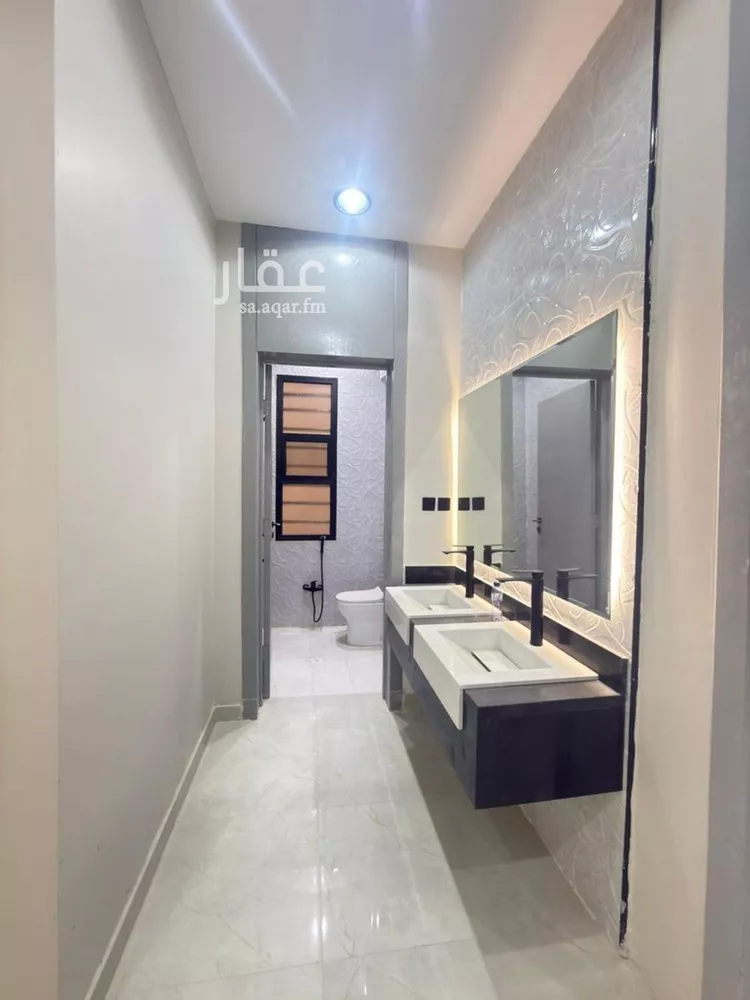 Floor for Sale in Riyadh Dhahrat Namar 9