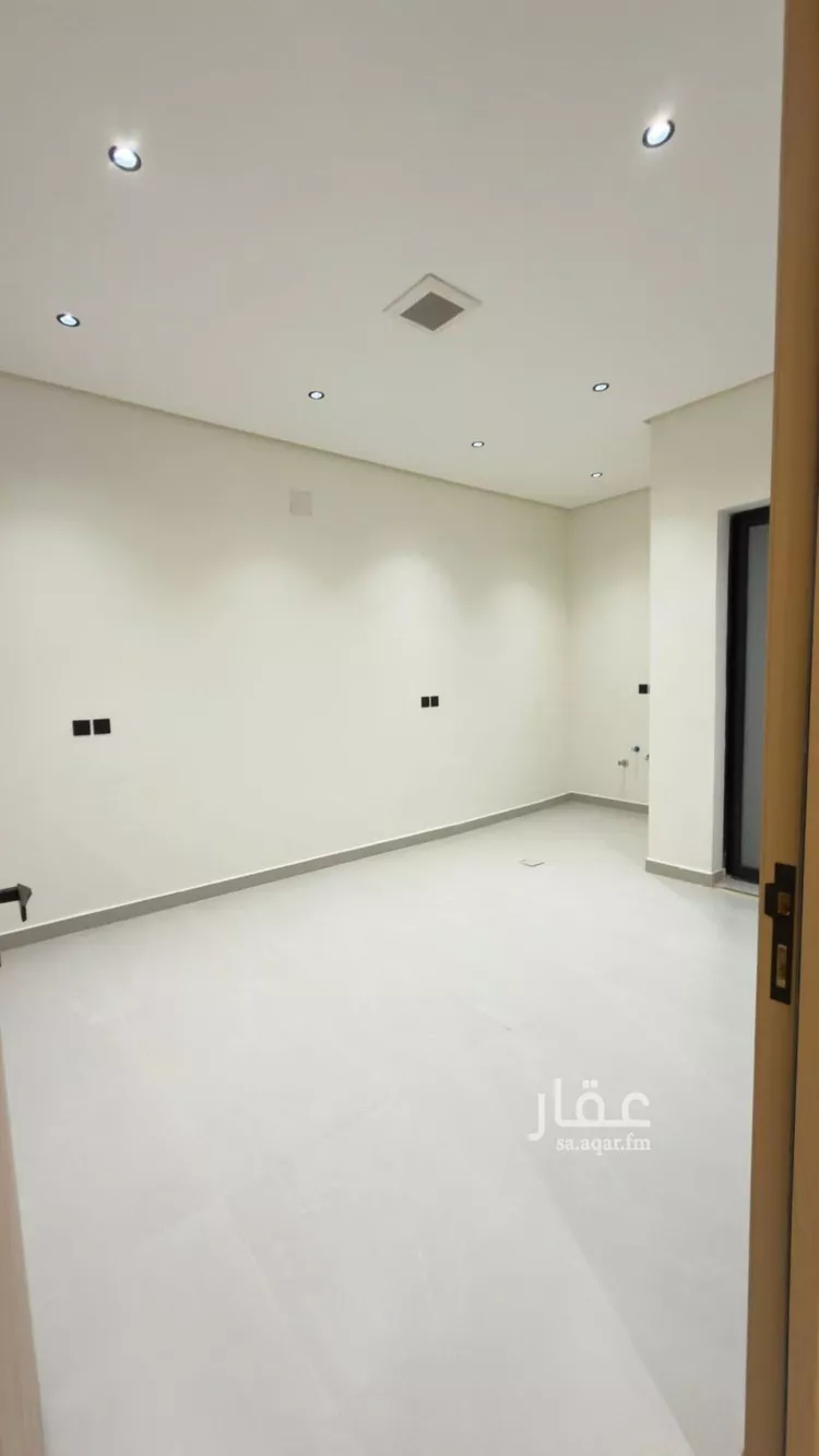 دور للبيع في شارع بكر بن محمد, حي الدريهمية, مدينة الرياض, منطقة الرياض 8