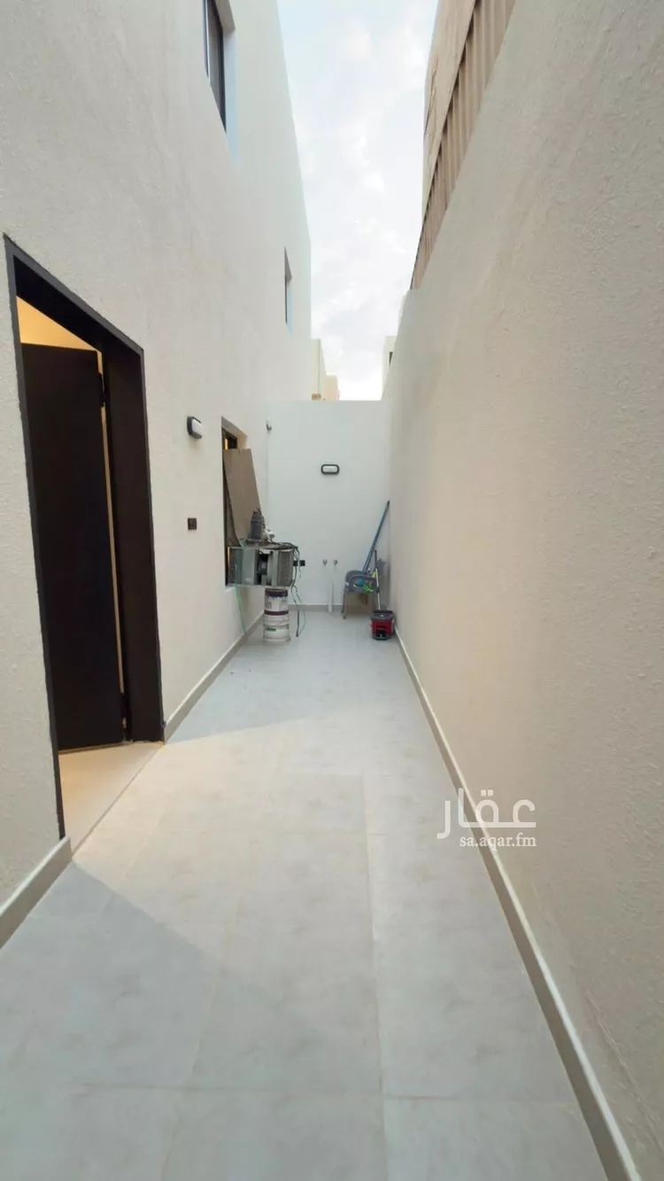دور للبيع في شارع بكر بن محمد, حي الدريهمية, مدينة الرياض, منطقة الرياض 15