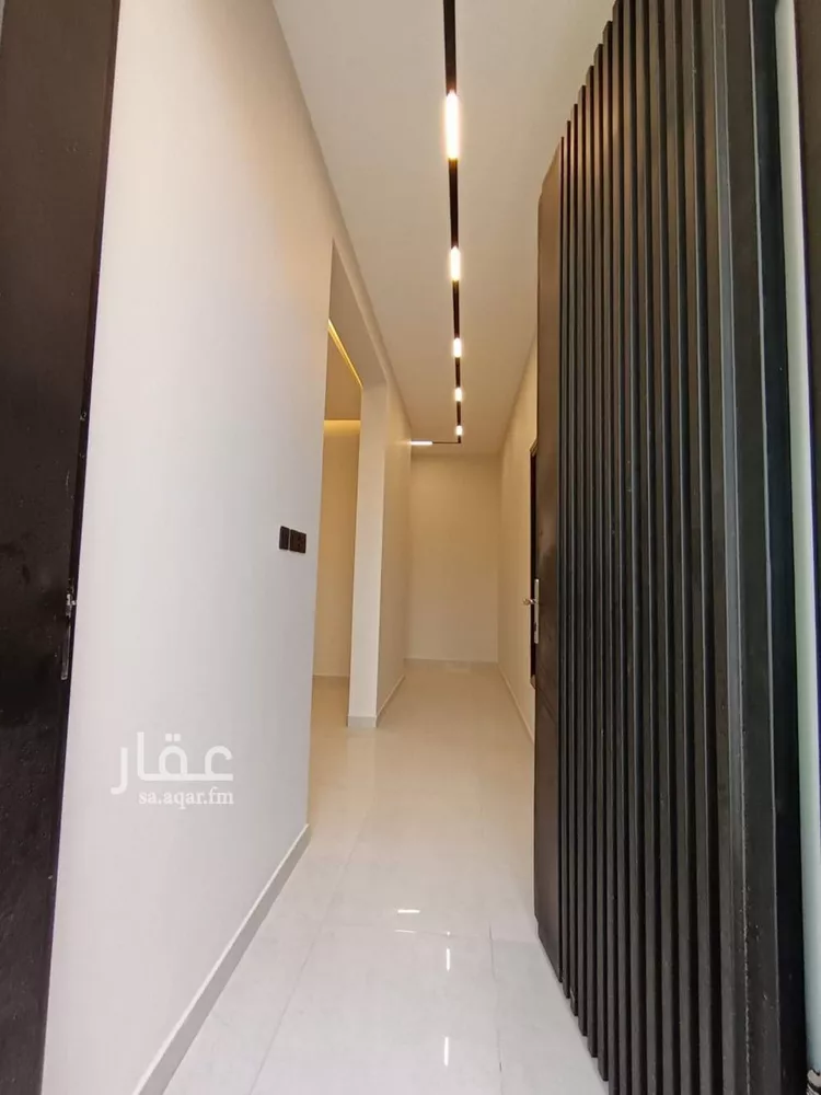 فيلا للبيع في شارع اسحاق الرهاوي, حي العوالي, مدينة الرياض, منطقة الرياض صورة 2