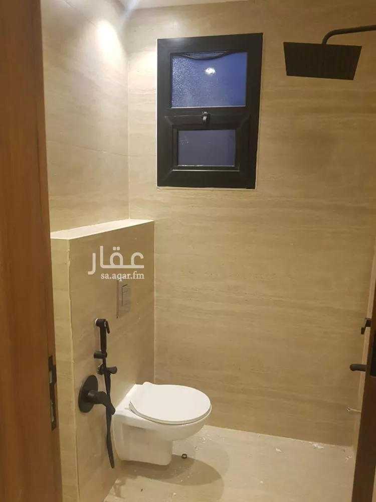 Floor for Sale in Riyadh Dhahrat Namar 11