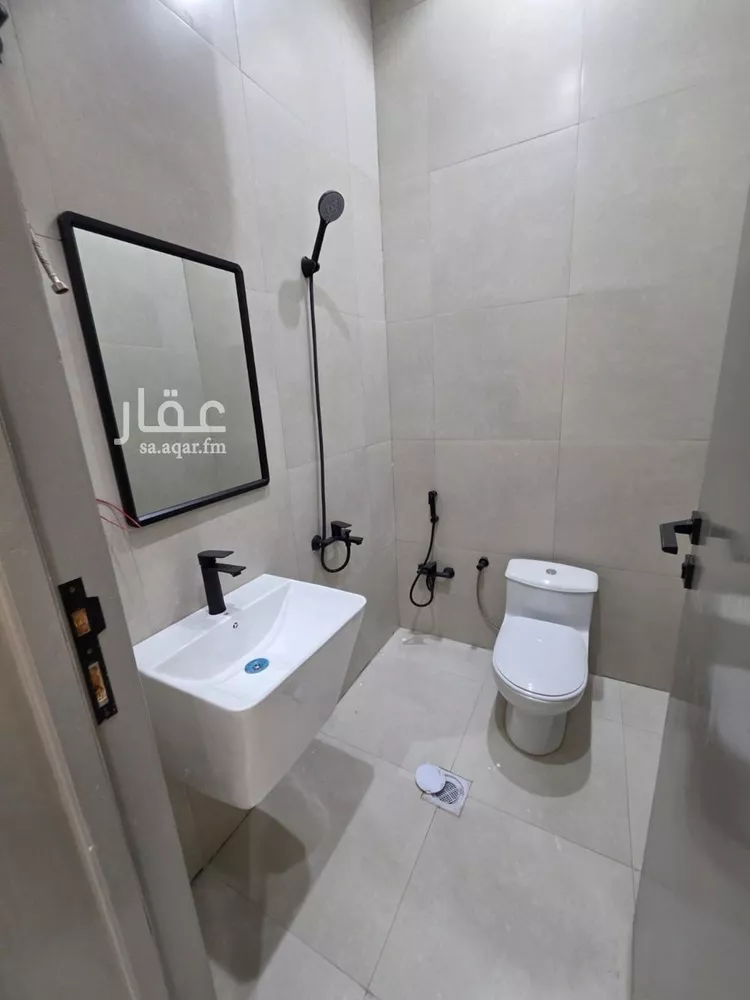 شقة للبيع في حي عكاظ, مدينة الرياض, منطقة الرياض 12