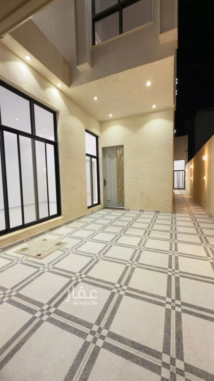 فيلا للبيع في شارع البغدادي , حي المعيزيلة, مدينة الرياض, منطقة الرياض صورة 3