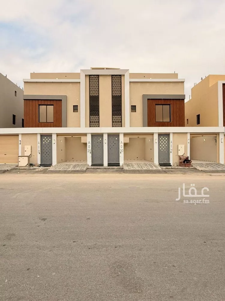 فيلا للبيع في شارع رشيد الليلا, حي عكاظ, مدينة الرياض, منطقة الرياض صورة 3