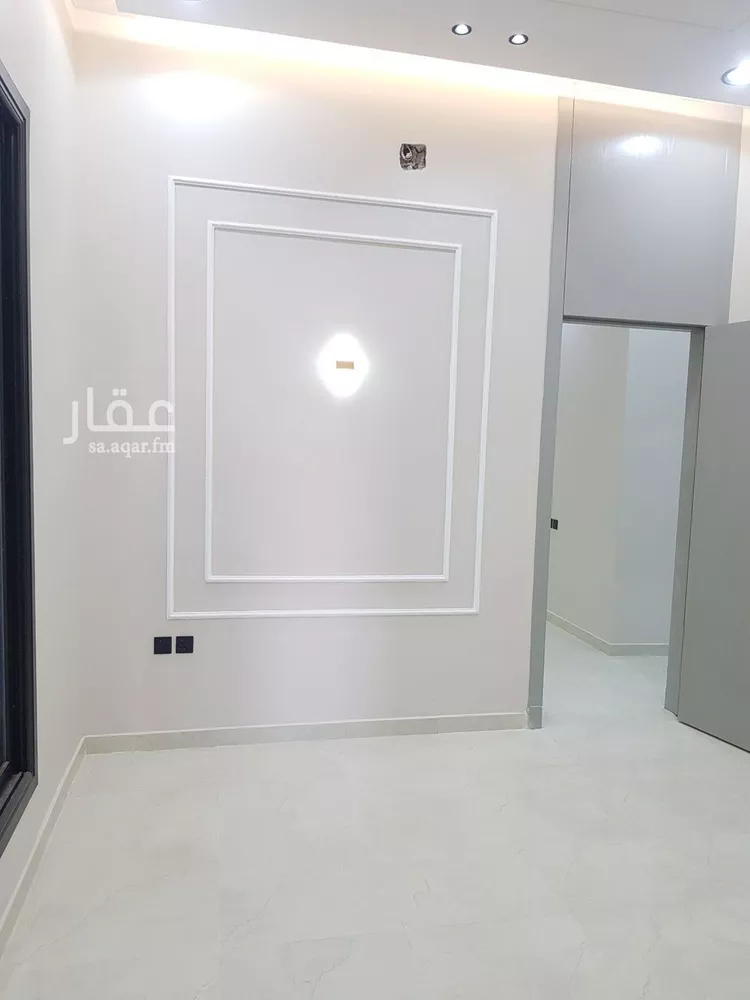 Floor for Sale in Riyadh Dhahrat Namar 7