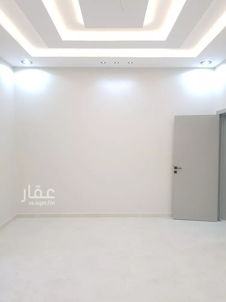 Floor for Sale in Riyadh Dhahrat Namar 15