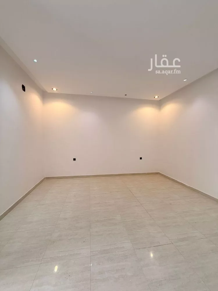 Villa for Sale in Riyadh Tuwaiq 17