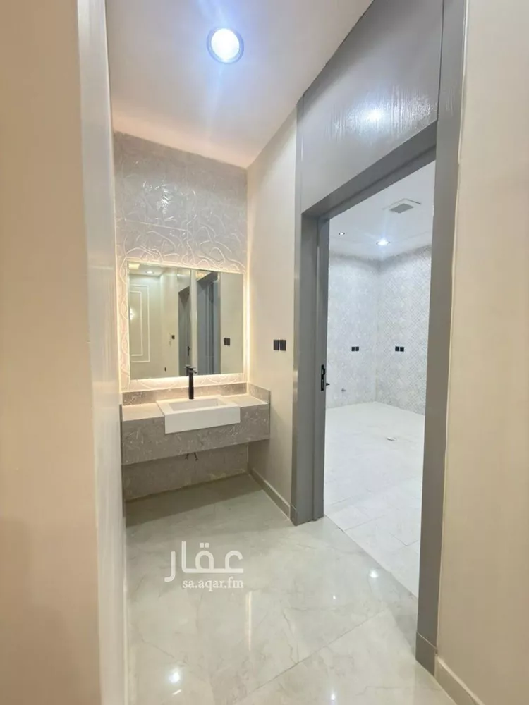 Floor for Sale in Riyadh Dhahrat Namar 11
