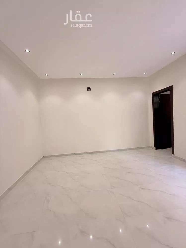 فيلا للبيع في شارع رشيد الليلا, حي عكاظ, مدينة الرياض, منطقة الرياض 8