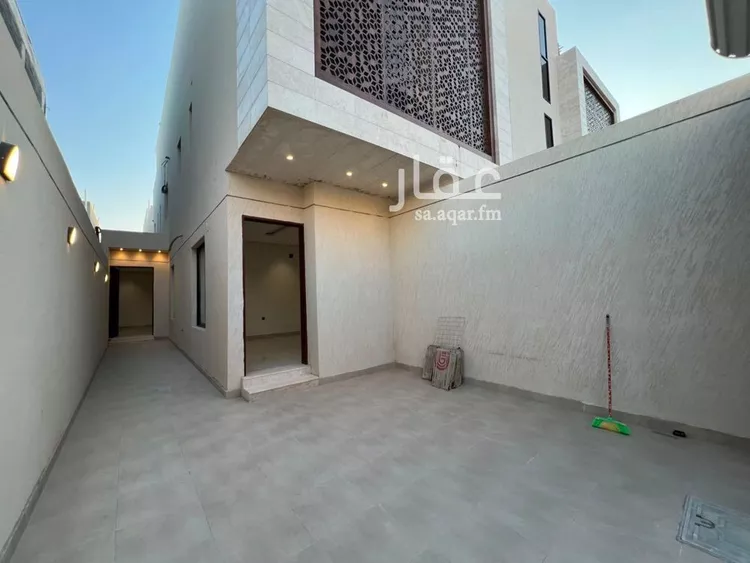 دور للبيع في شارع مالك بن أنس, حي طويق, مدينة الرياض, منطقة الرياض 14