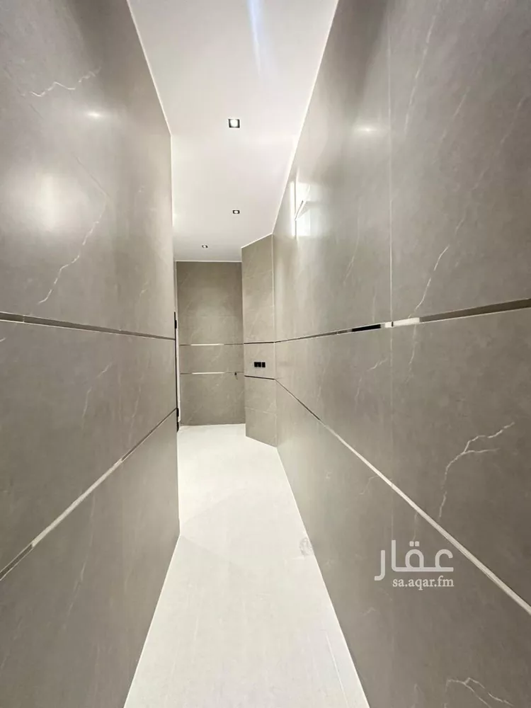 Floor for Sale in Al Muzahimiyah Tuwaiq 8