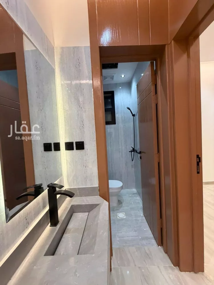 فيلا للبيع في شارع ابن خزرج, حي العريجاء الغربي, مدينة الرياض, منطقة الرياض 7