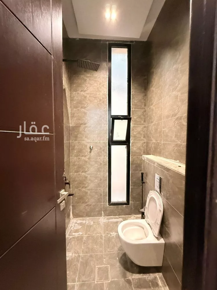 فيلا للبيع في شارع مودود أرسلان, حي العريجاء الغربي, مدينة الرياض, منطقة الرياض 21