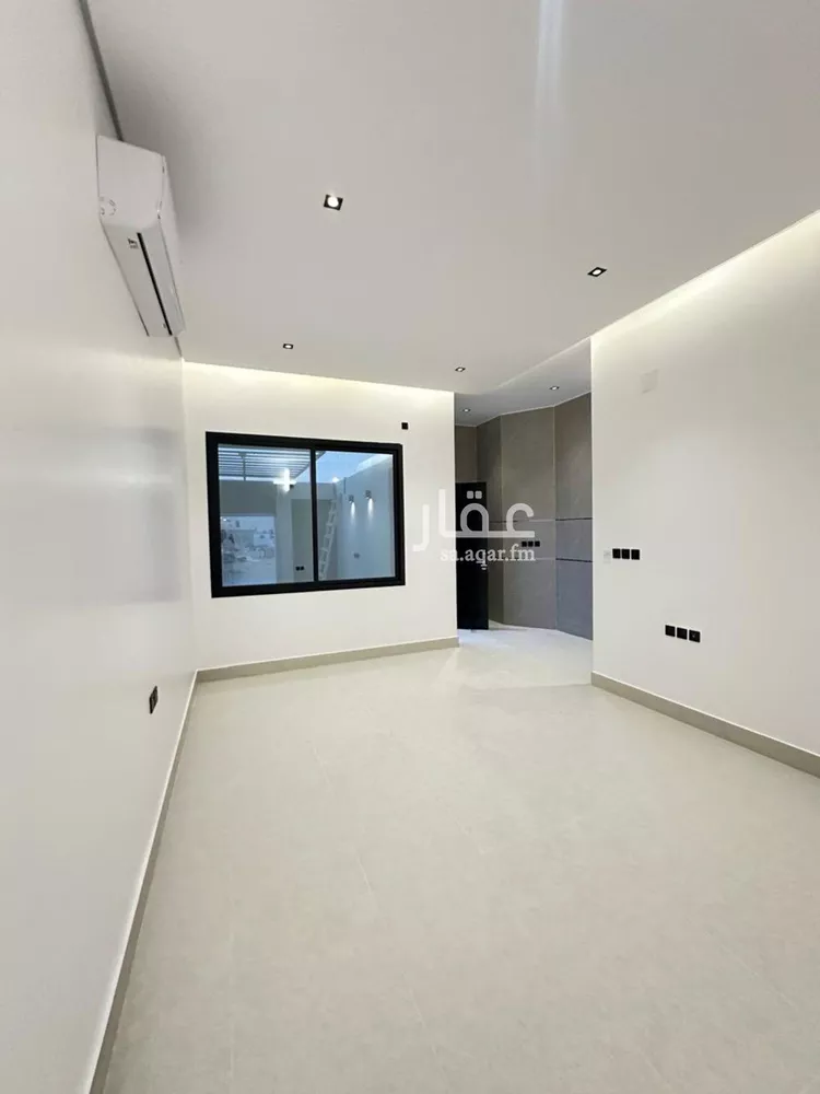 Floor for Sale in Al Muzahimiyah Tuwaiq 9