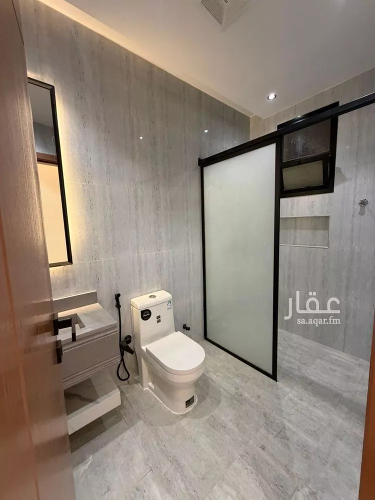 فيلا للبيع في شارع ابن خزرج, حي العريجاء الغربي, مدينة الرياض, منطقة الرياض 18