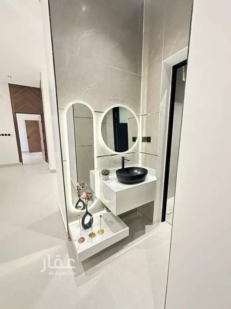 Floor for Sale in Al Muzahimiyah Tuwaiq 19