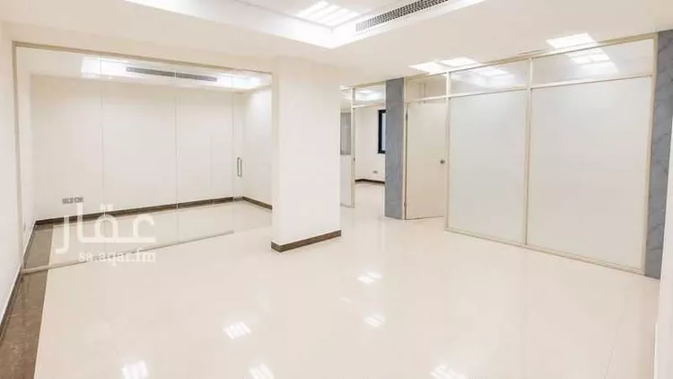 Commercial Office for Rent in Jeddah Al Ruwais صورة 3