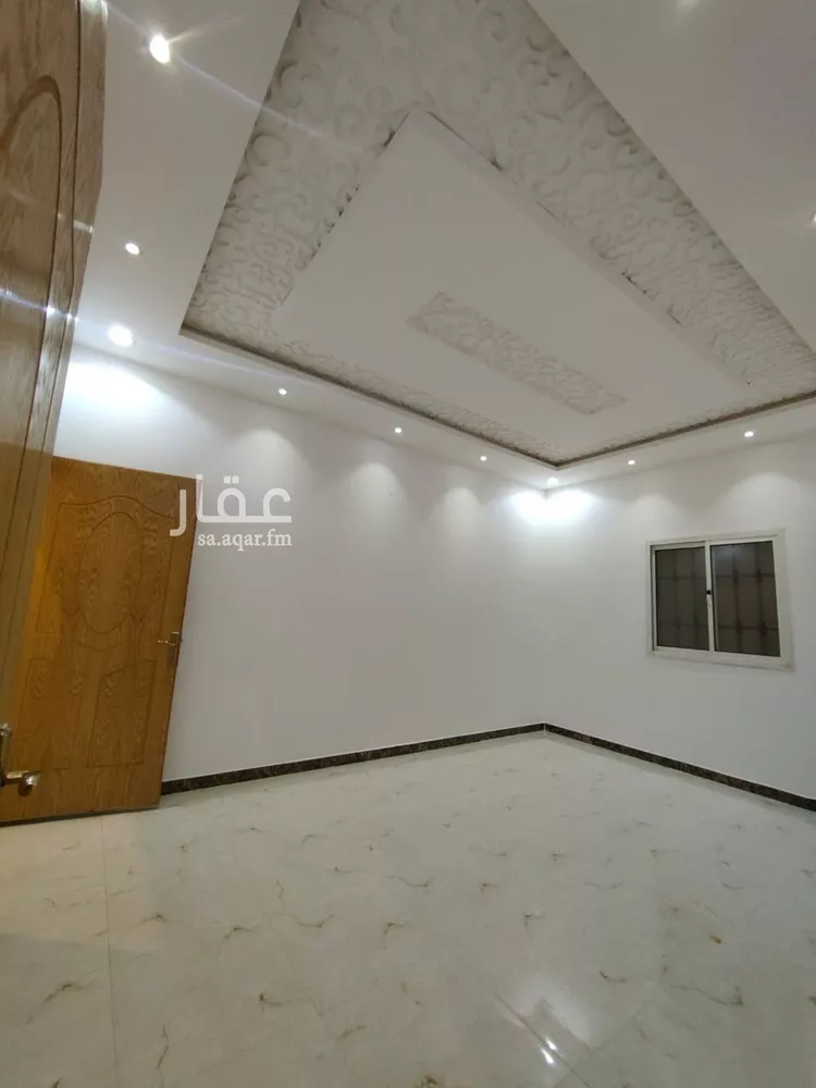 فيلا للبيع في شارع احمد بن سعد الاصبهاني, حي الرمال, مدينة الرياض, منطقة الرياض صورة 2