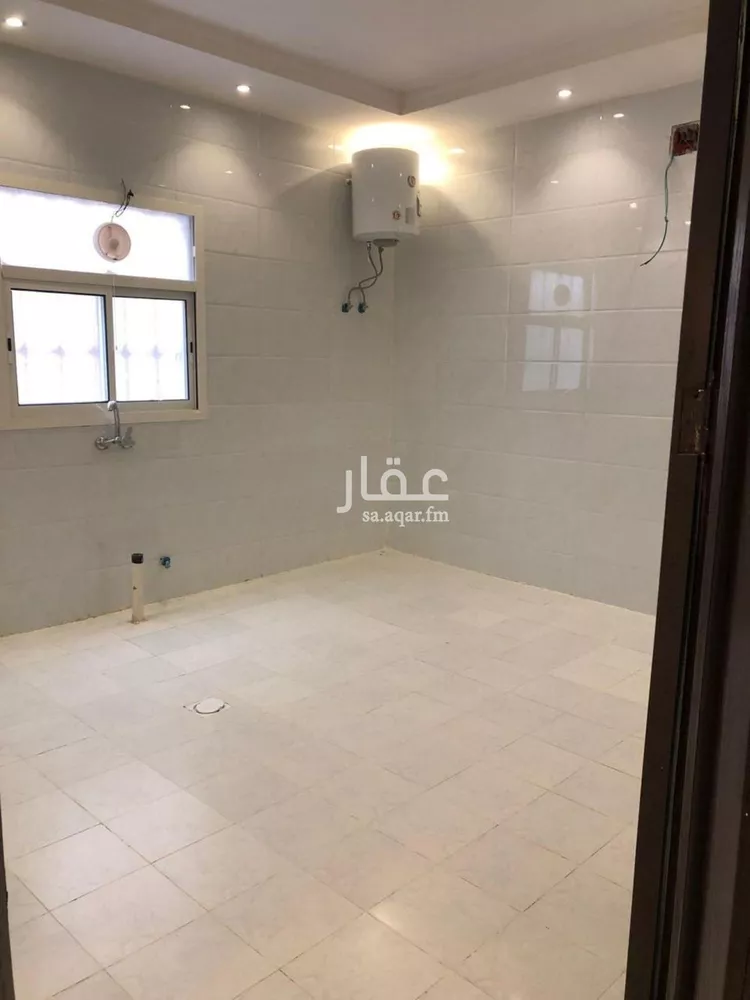 فيلا للبيع في شارع احمد بن سعد الاصبهاني, حي الرمال, مدينة الرياض, منطقة الرياض صورة 3