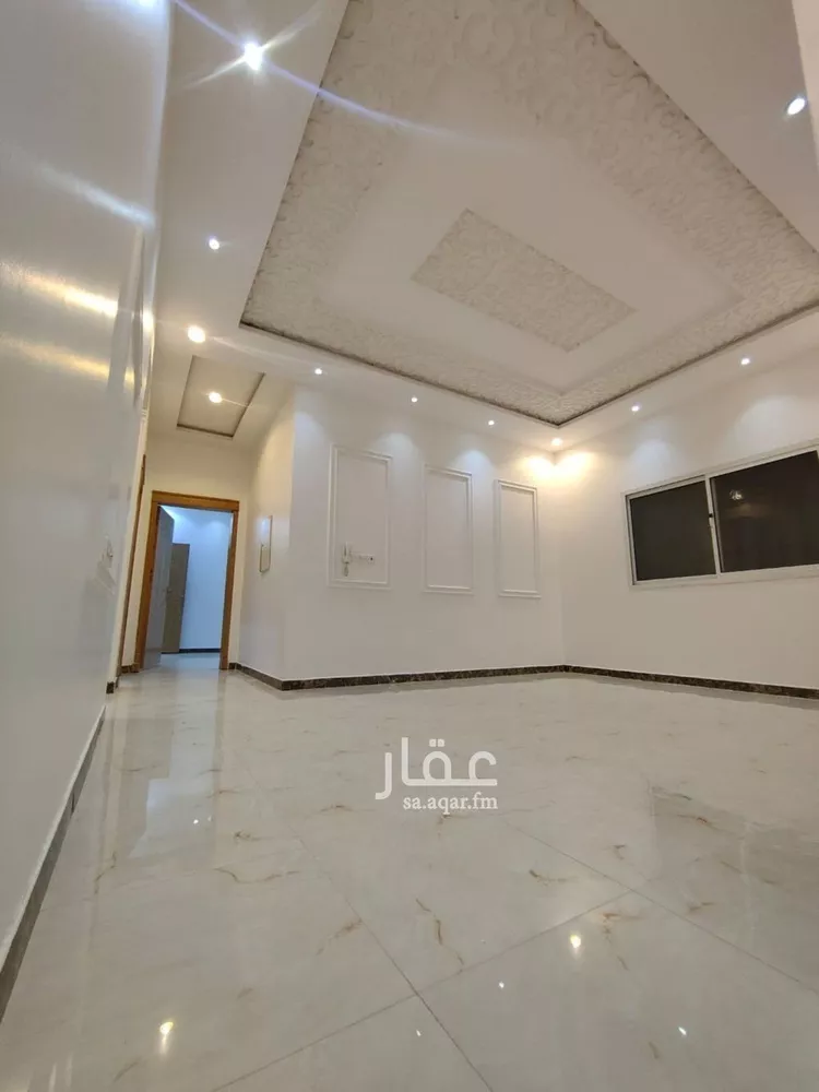 فيلا للبيع في شارع احمد بن سعد الاصبهاني, حي الرمال, مدينة الرياض, منطقة الرياض