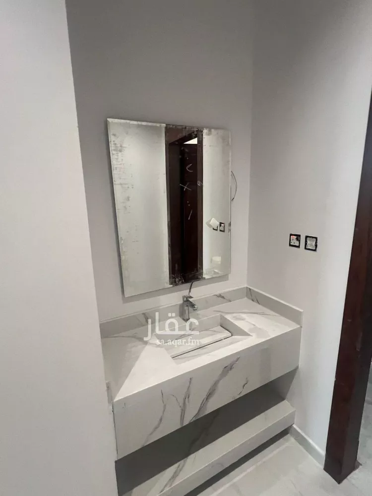 شقة للإيجار في شارع محمد بن أحمد الحجازي, حي المهدية, مدينة الرياض, منطقة الرياض